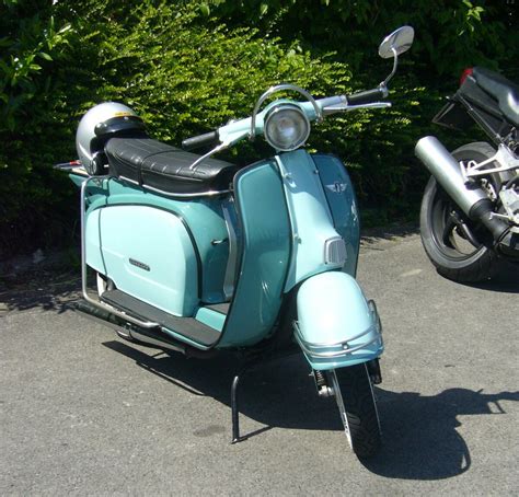 Zündapp R50 Motorroller Produziert wurde der Motorroller R50 in den