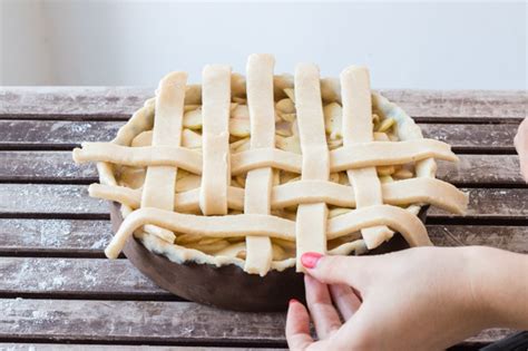 How to Make Lattice Pie Crust (W/ Pictures) - Pretty. Simple. Sweet.