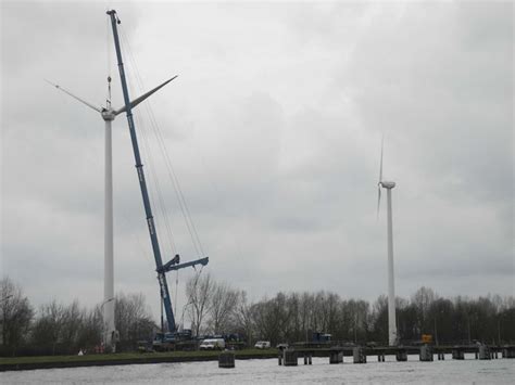 Waarom Heeft Een Windturbine Drie Wieken En Waarom Draaien Ze Met De