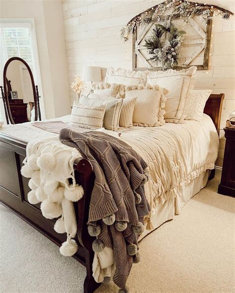 Cozy Bedroom for Winter - Soul & Lane