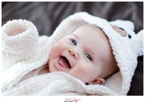 Baby Blue Eyes–Little Juliette | Stephanie Lee Photography