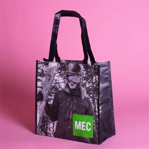 Reasons Why Your Business Should Consider Custom Reusable Bags Inthebag