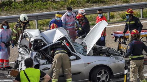 Espectacular Accidente Entre Un Autobús Y Un Vehículo A La Entrada De Valladolid