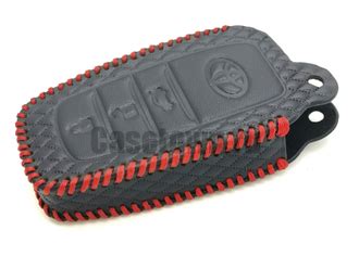 Чехол для ключа тойота ленд крузер 200 "red dragon"