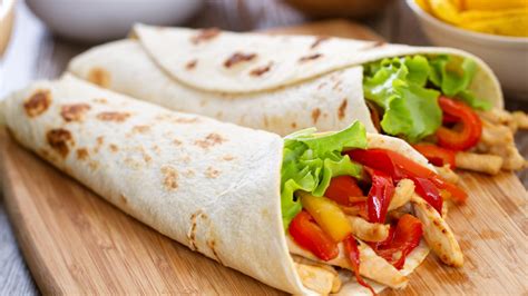 Wrap de frango cremoso receita light prática e incrivelmente saborosa