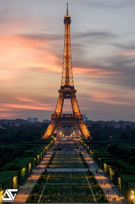 Champ De Mars Tour Eiffel II By A G Photographe Paris Tour Eiffel