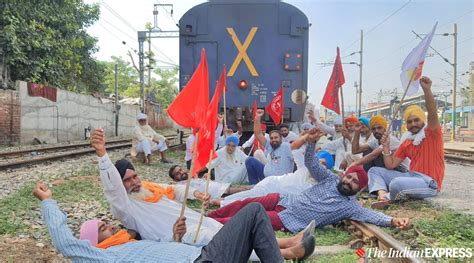 Samyukta Kisan Morcha Rail Roko Updates Farmers Rail Roko Protest