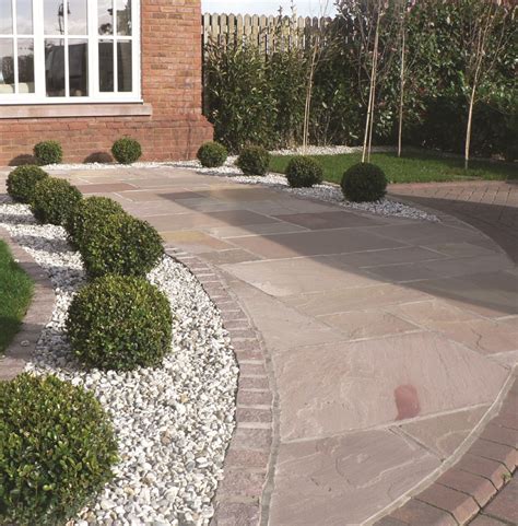 Туи вдоль дорожки к дому (72 фото) - фото - картинки и рисунки: скачать ...