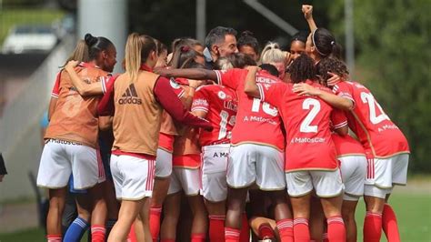 Benfica vence Sp Braga reviravolta e reforça liderança da Liga BPI