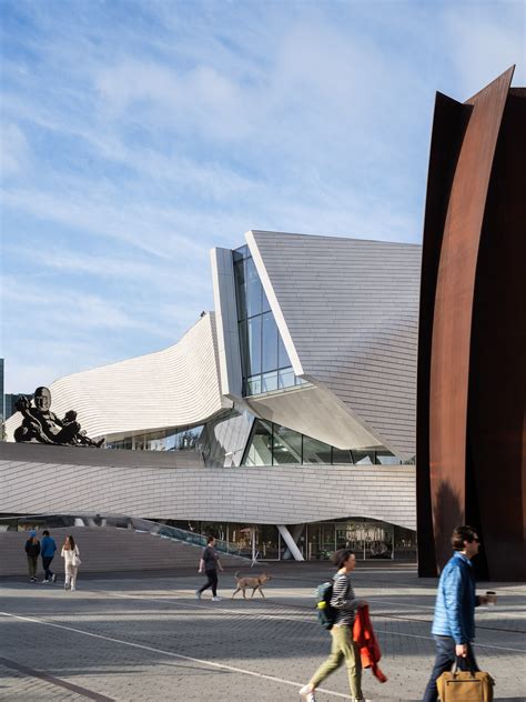 Orange County Museum of Art by Morphosis Architects - Architizer