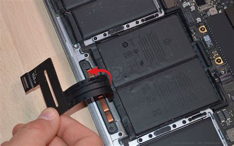 Guide détaillé pour remplacer la batterie du Macbook Pro Retina 13