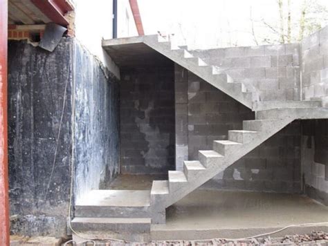 9 Structural Considerations for Outdoor Concrete Steps