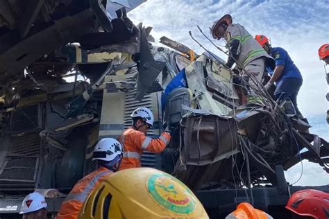 Operasi SAR Tabrakan Kereta Api Turangga Dengan Bandung Raya Resmi