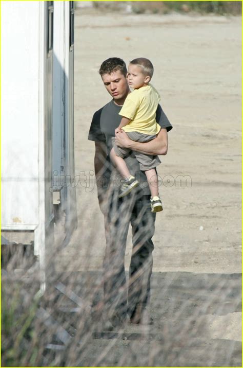 Ryan & Deacon in the Desert: Photo 115311 | Celebrity Babies, Deacon ...