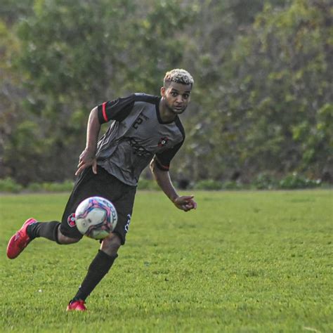 Moto Club Acerta Oito Jogadores De E Avan A Para Atletas Em