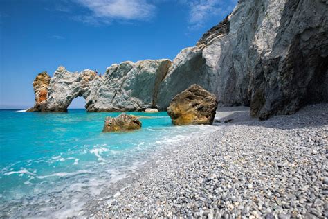 Discover The Golden Beaches In Skiathos