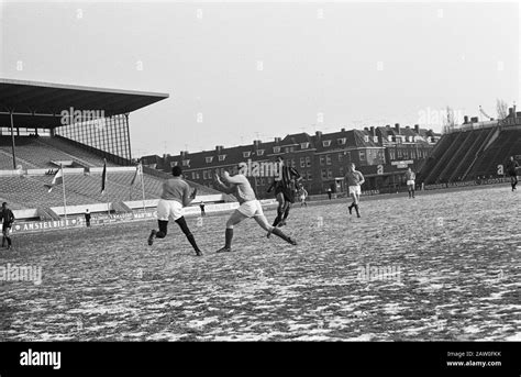 Morocco Netherlands Football Hi Res Stock Photography And Images Alamy