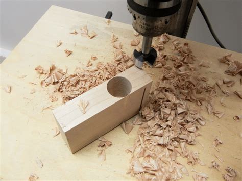 How To Make Band Saw Blade Guides - IBUILDIT.CA