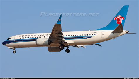 B 205K China Southern Airlines Boeing 737 8 MAX Photo By Lywings ID