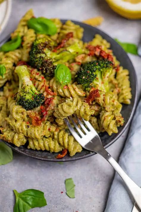 Brokkoli Nudelsalat Mit Hanf Pesto Vegane Vibes