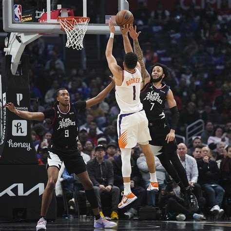 NBA highlights on Dec. 15: Suns end losing streak as Booker returns - CGTN