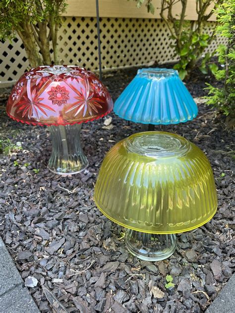 Diy Solar Stained Glass Mushroom In 2024 Glass Mushrooms Glassware