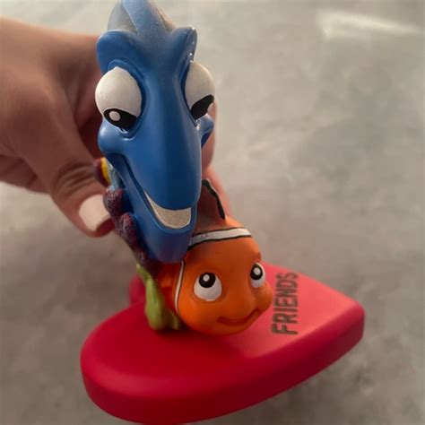 Disney Accents Disney Pixar Finding Nemo Dory Best Friends Statue