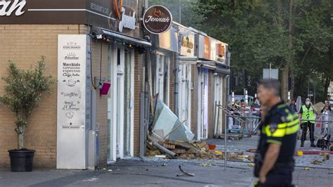 Flinke Schade Bij Plofkraak In Amsterdam