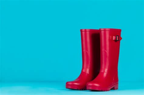 Водные сапоги на синем фоне | Бесплатно Фото