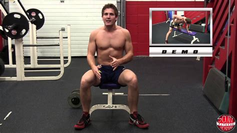 How To Dumbbell Single Arm Row On Bench Youtube