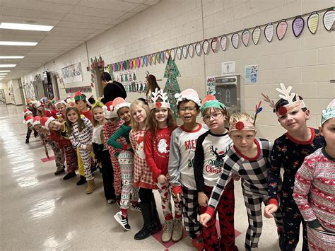 Christmas Programs – Performing Arts & Programs – Adamsville Elementary ...