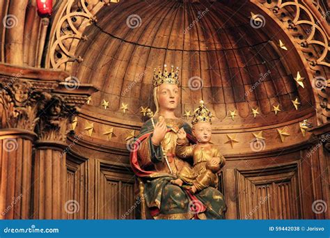 Our Lady of the Pillar in Chartres Cathedral Stock Photo - Image of ...