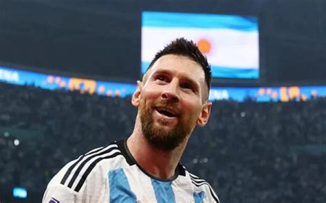 PELÉ PARABENIZA MESSI Blog do Deni Menezes