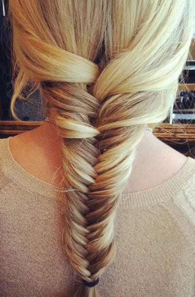 Fishtail Braid - Hairstyles Weekly