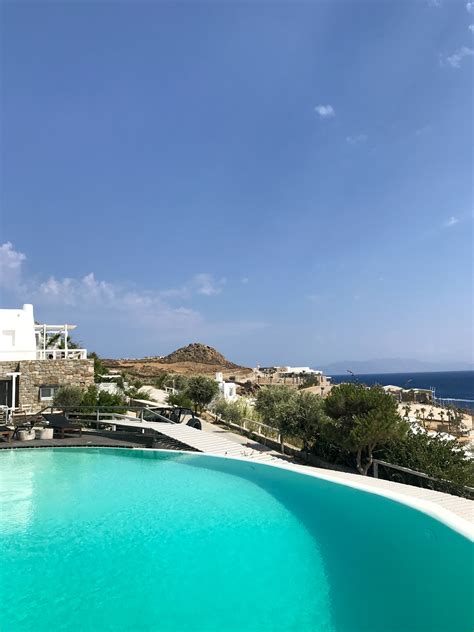 Travel Guide: Mykonos | Hey It's Julay