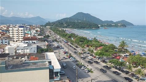 Praia Grande Lotada Em Ubatuba Sp Nessa Sexta Feira Youtube