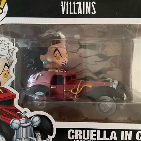 Funko Toys Disney Villains Dalmatians Funko Pop Cruella In Car Hot Topic Exclusive