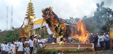 Ngaben Ceremony In Bali | Balinese Cremation Ceremony