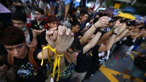 Las Protestas De Hong Kong Pidiendo Democracia Enturbian El Día Nacional De China