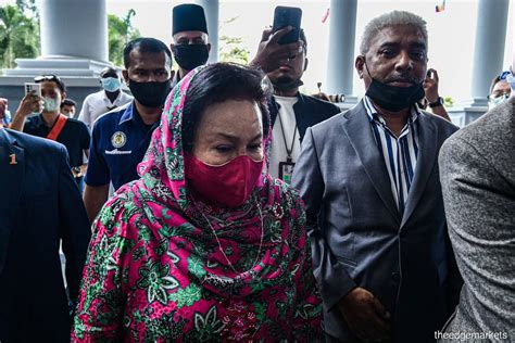 Najib Calm Collected As He Faces 1MDB Tanore Trial As A Convict KLSE