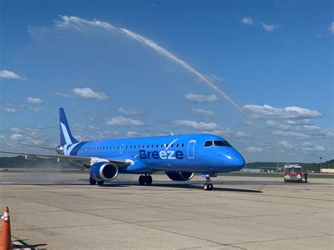 Flight Review: Breeze Airways Embraer E-195 Charleston to Charleston