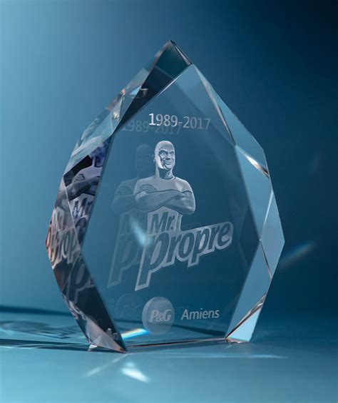 Trophée en verre Harmonie TS LASER 3D