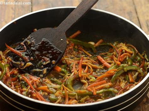 Chinese bhel recipe | Indian style Chinese bhel | veg Chinese bhel at ...