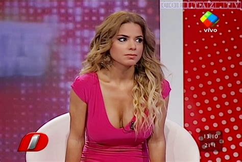 Marina Calabro Marina Calabro Caps Hot 10