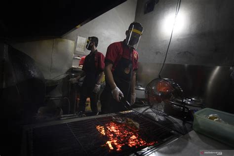 Persiapan Restoran Jelang Penerapan Tatanan Normal Baru Antara News