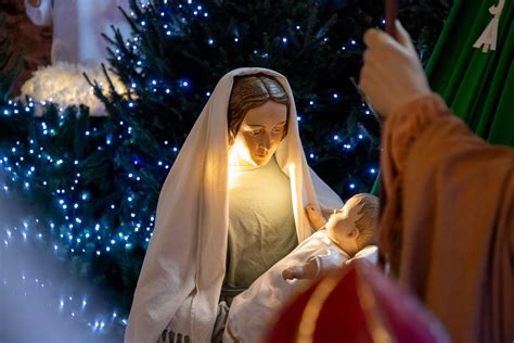 Szopki bożonarodzeniowe w kościołach na starówce w Toruniu Tak się