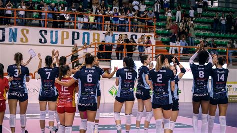 La Pallavolo Fa Impazzire Messina LAkademia Continua A Vincere E