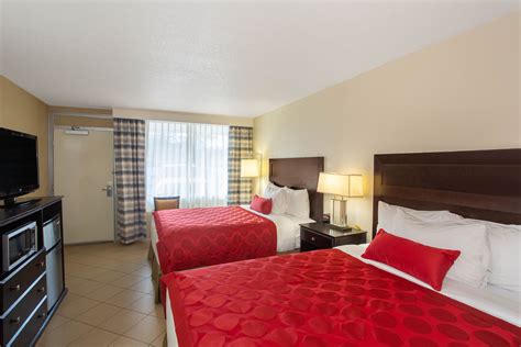 Ramada by Wyndham Venice Hotel Venezia | Venice, FL Hotels