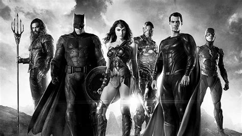 Zack Snyder Shares A New Black And White Trailer For Justice League