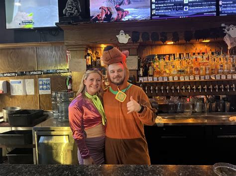 Meet Our Staff Skyland Pub Sports Bar In Troutdale Or